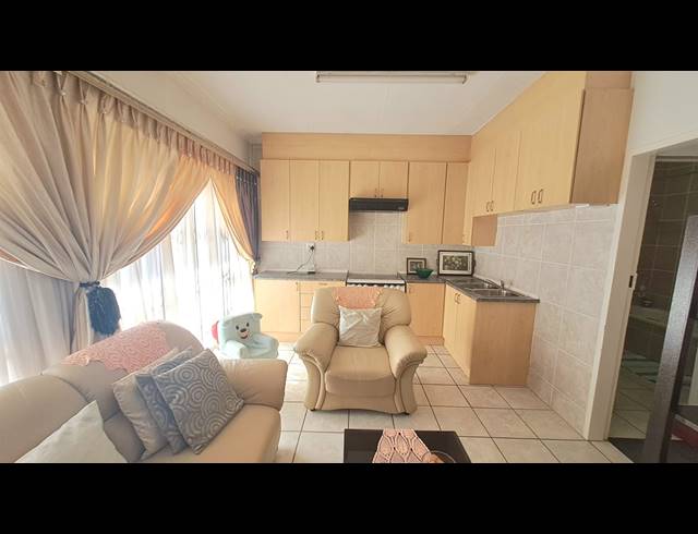 1 BEDROOM FLAT TO LET IN ARCON PARK